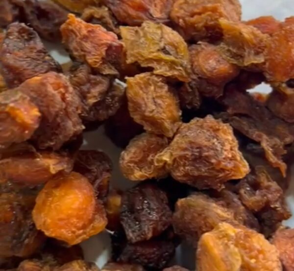 Aloo Bukhara Katha (Plum Qandhari)