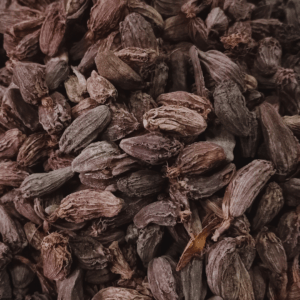 Bari Elaichi (Black Cardamom)